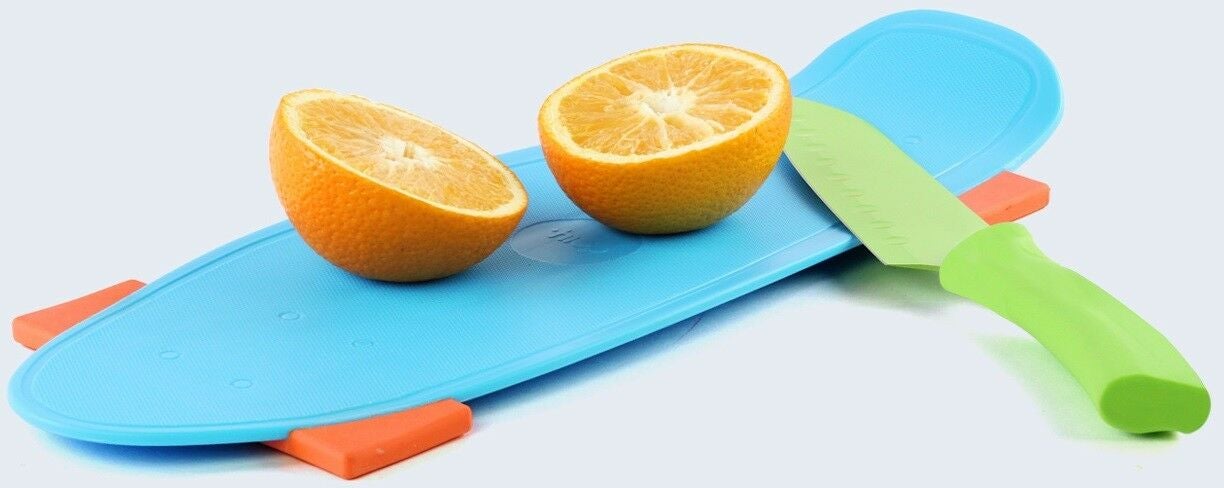 Skate Style Blue Chopping Board With Non Slip Feet Plastic Cutting Board