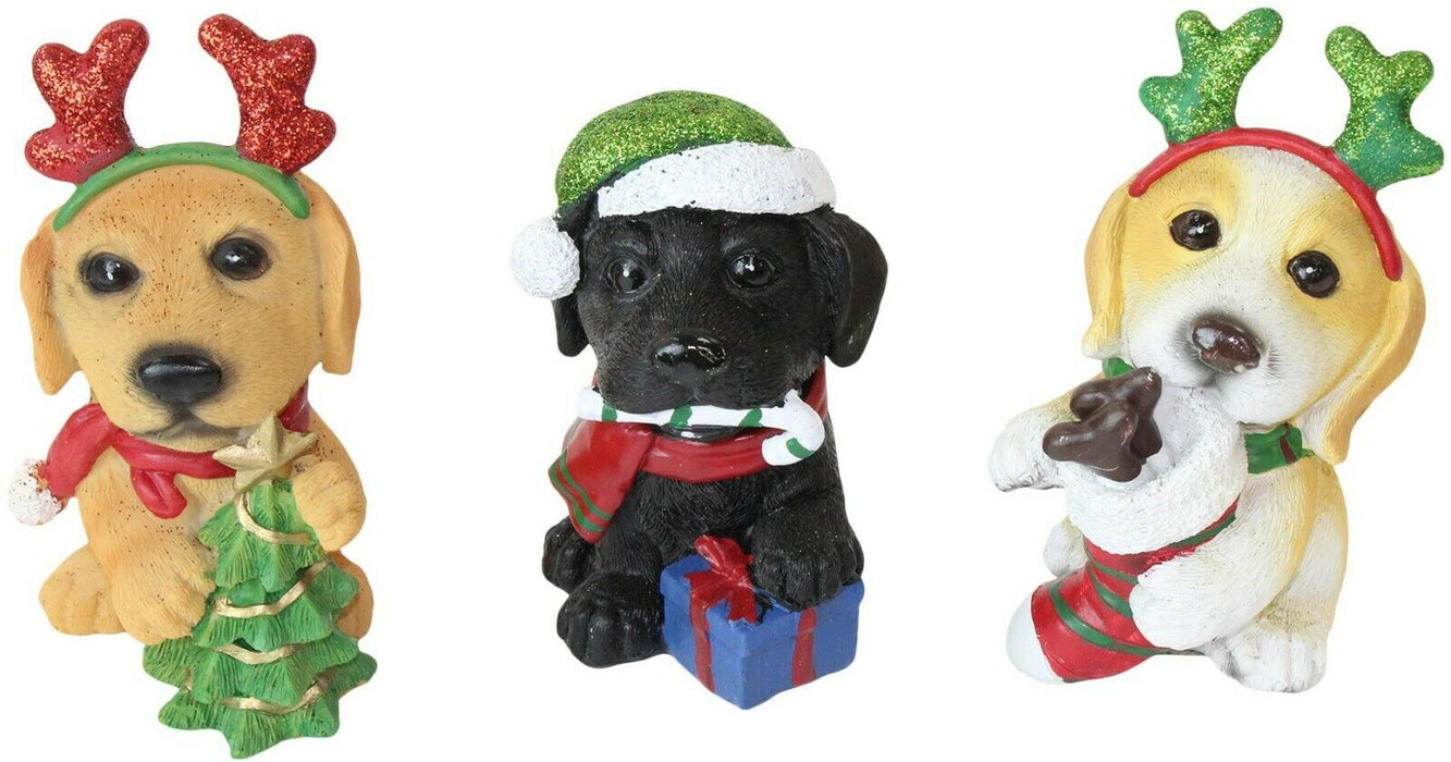 Christmas Decoration Figurine - Labrador Dog Ornament Holding Tree Sock Gift